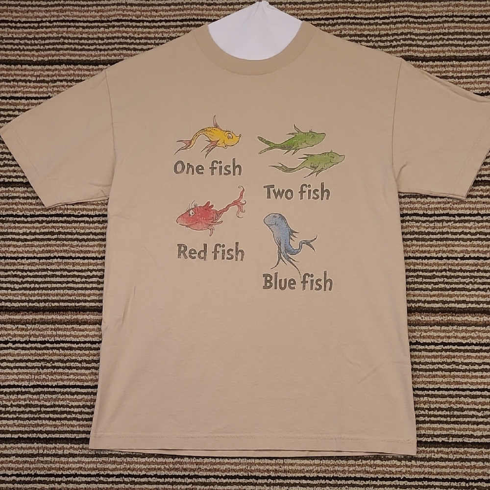 Dr Seuss x AAA One‎ Fish Two Fish Tan Beige Cotton T Shirt Medium VTG 2001 Y2K